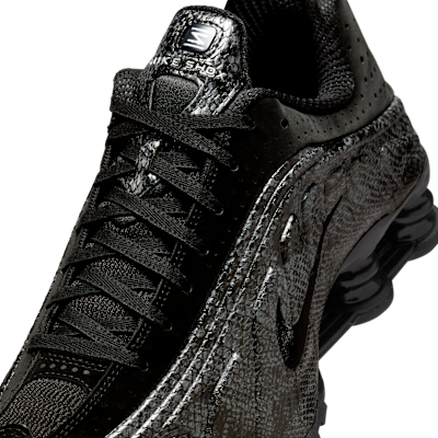 Nike Women's Shox R4 \"Black ナイキショックス Nike WMNS Shox R4 - Black / Black / Max Orange – Kith